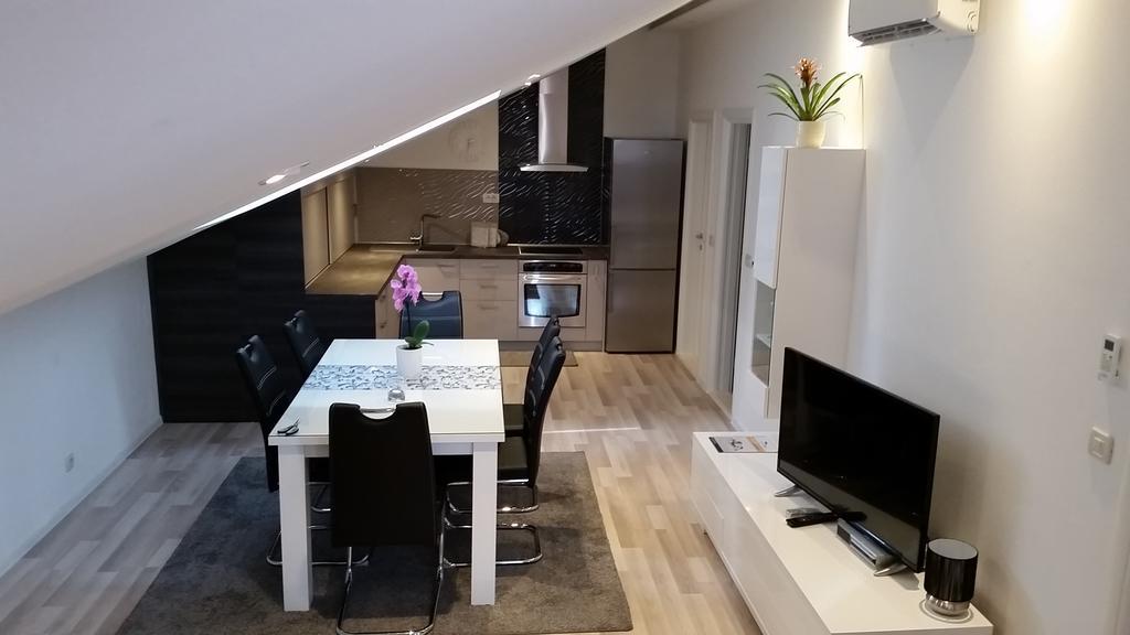 Apartments Sanja Trogir Ngoại thất bức ảnh