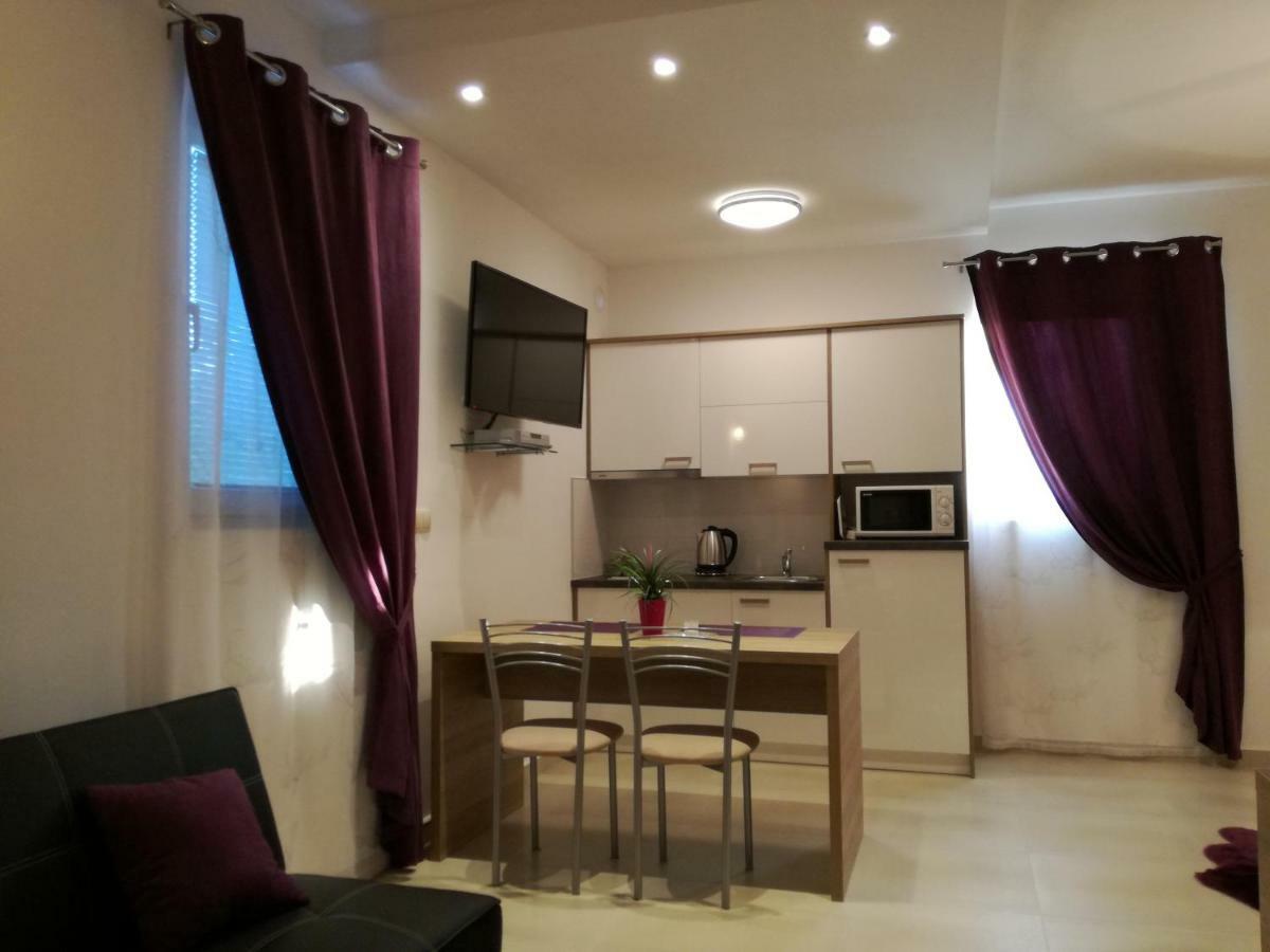 Apartments Sanja Trogir Ngoại thất bức ảnh