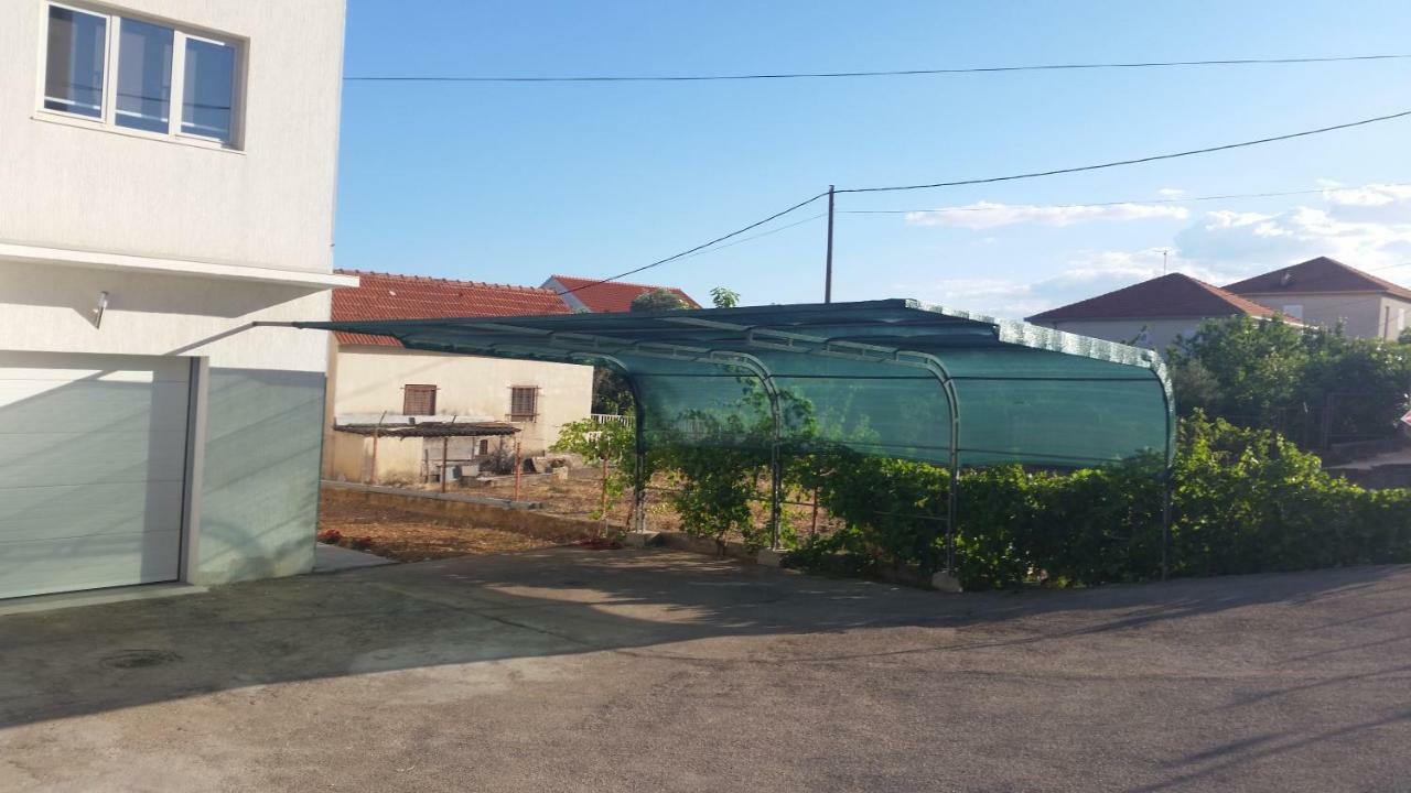 Apartments Sanja Trogir Ngoại thất bức ảnh